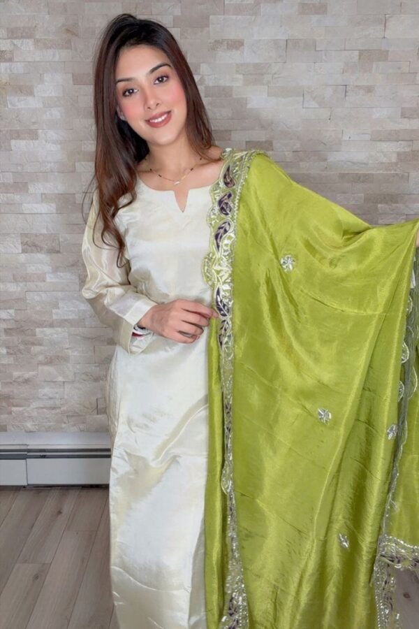 OLIVE NOOR